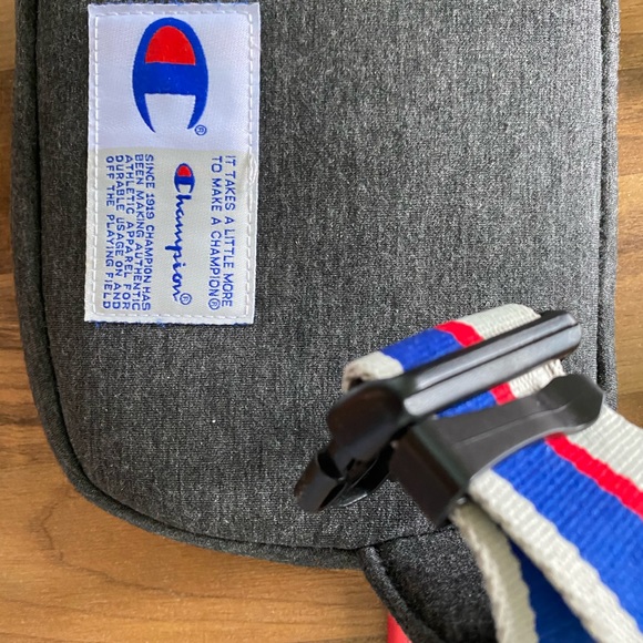A champion fanny pack!! - Picture 2 of 3